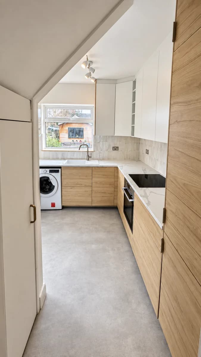 Wood-effect kitchen, after Kitchen3D's work