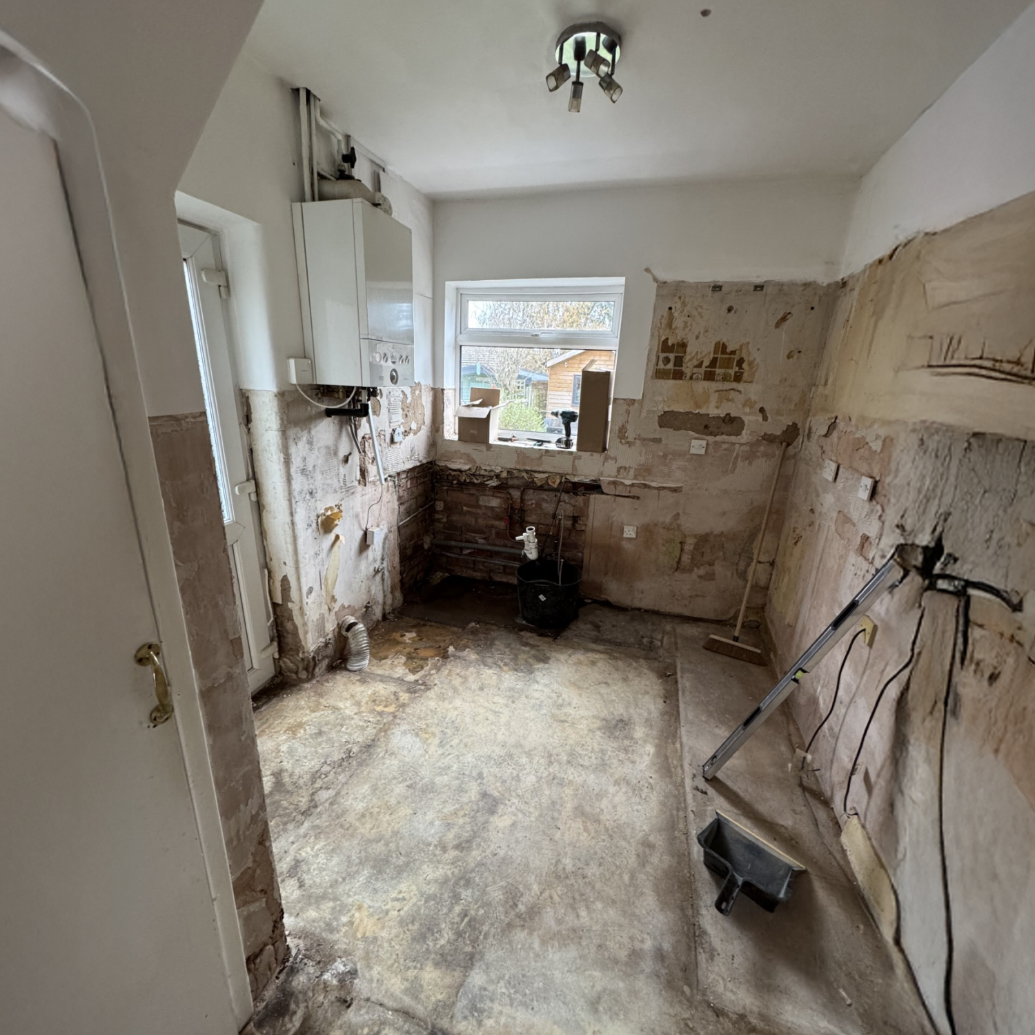 kitchen-before kitchen-before